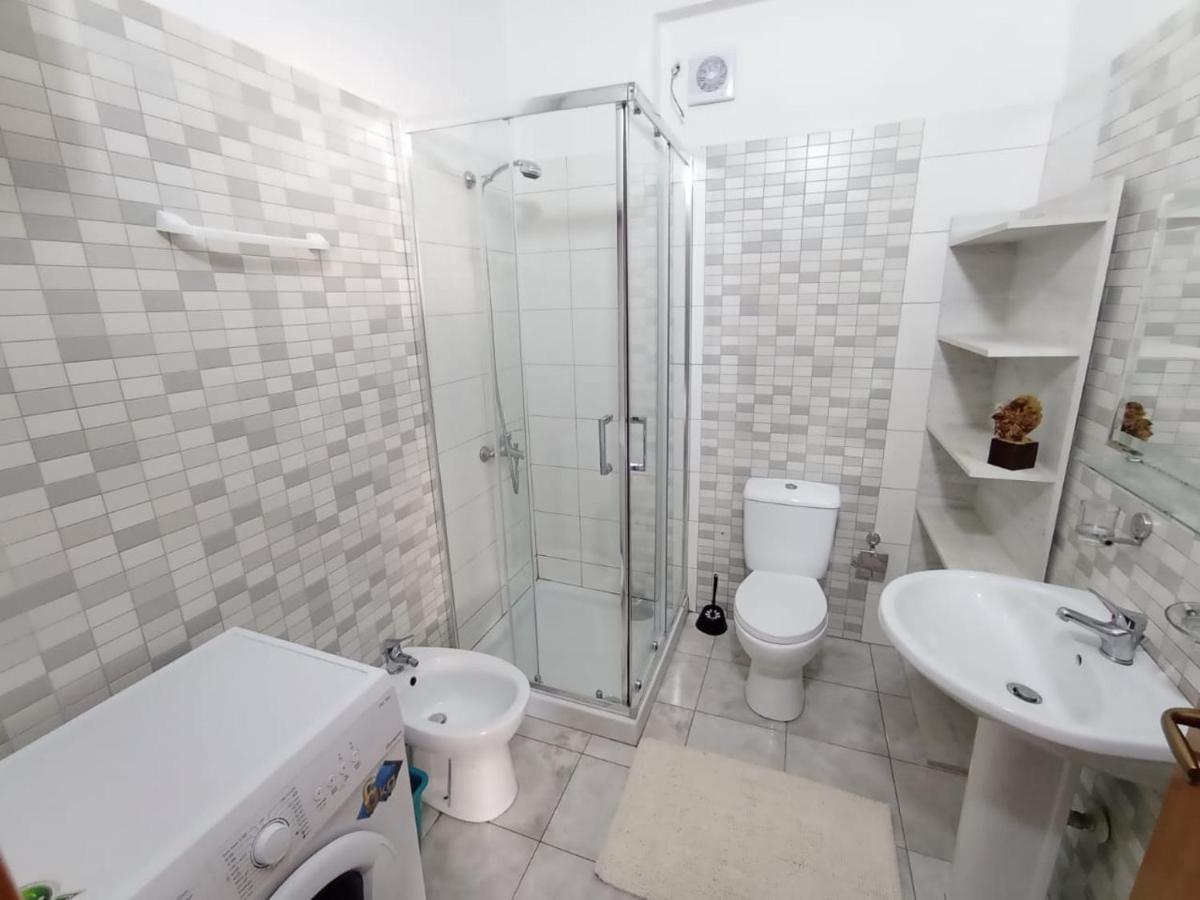 Trea Accomodations - Port Side วญอเรอ ภายนอก รูปภาพ