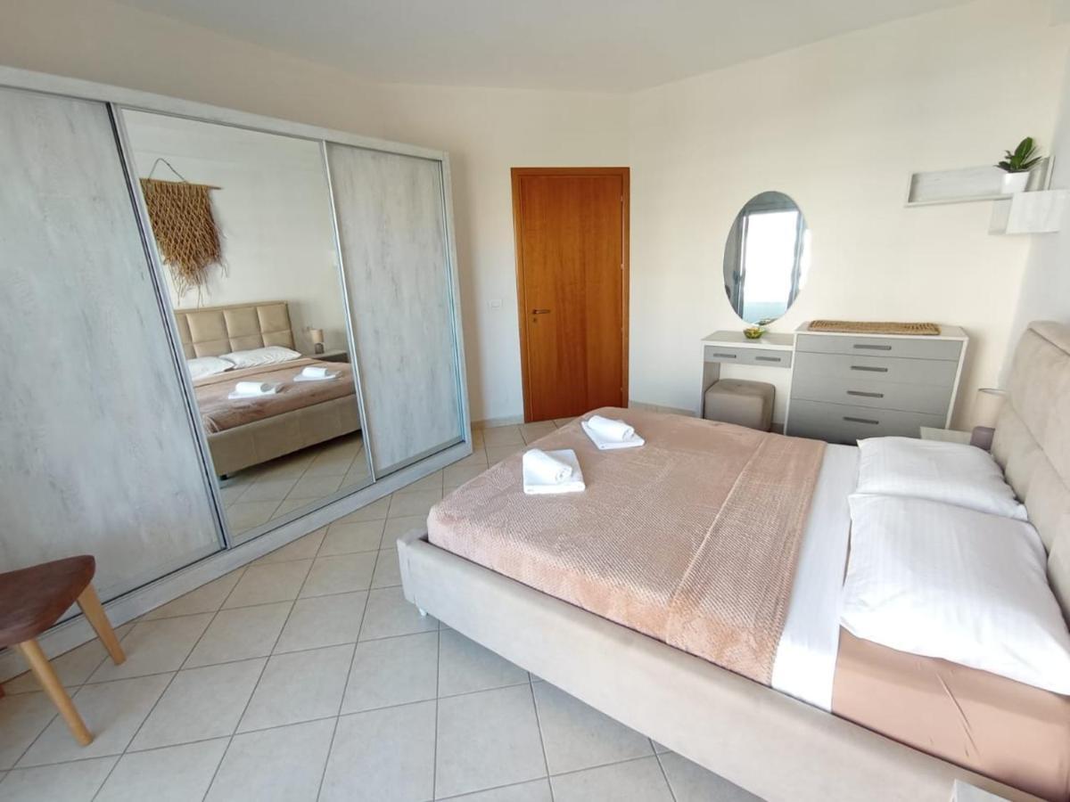 Trea Accomodations - Port Side วญอเรอ ภายนอก รูปภาพ